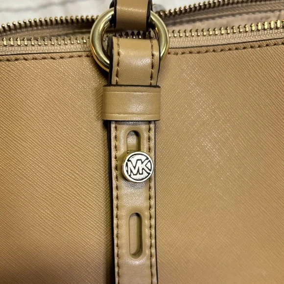 EUC Michael Kors Sullivan Top-Zip Tote Bag Tan Classic Chic Business Purse - Picture 14 of 15